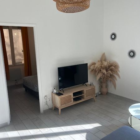 Grand T2 Climatise A 5 Min De La Gare St-Charles - Vieux Port Apartment Marseille Exterior photo