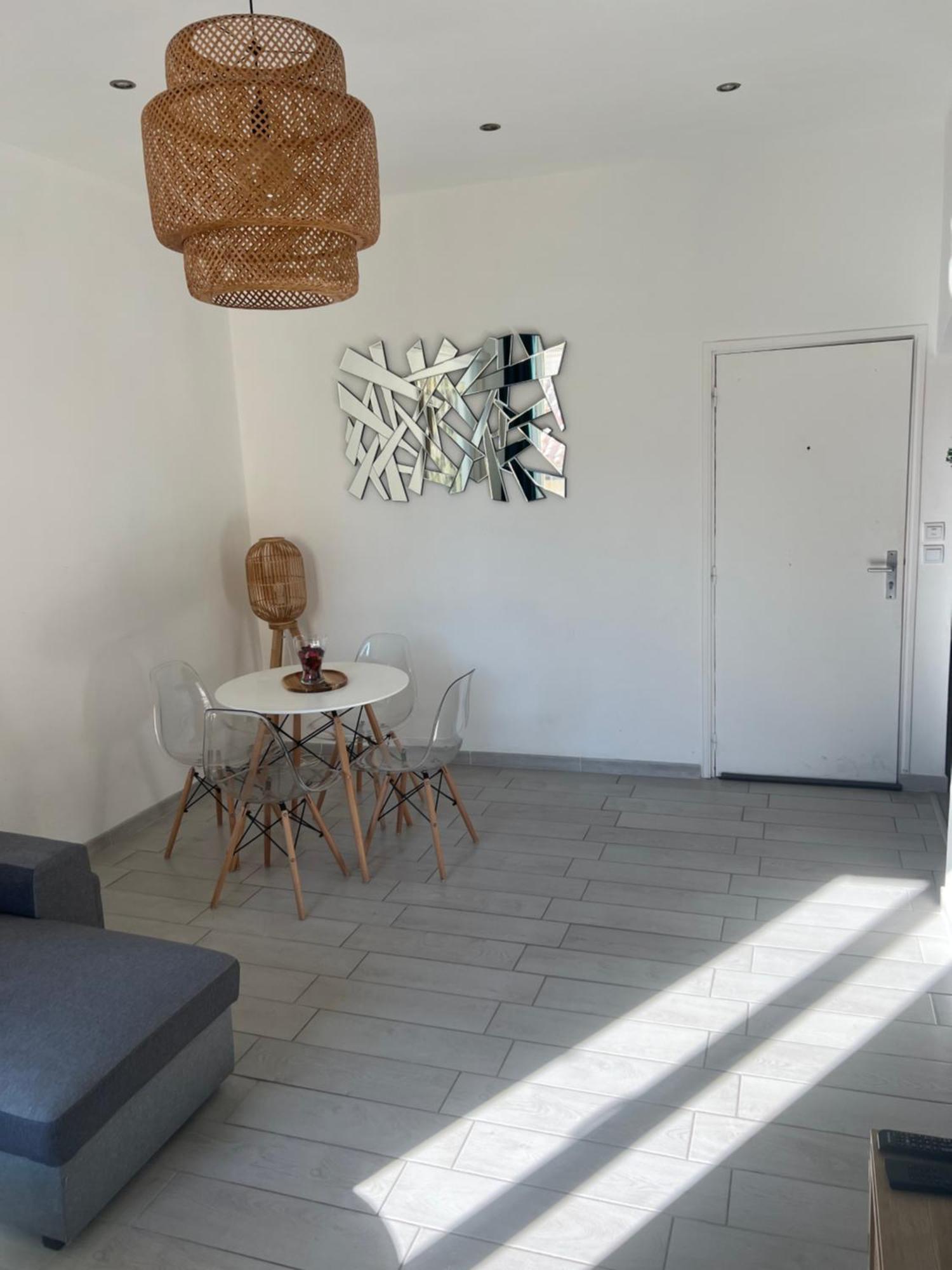 Grand T2 Climatise A 5 Min De La Gare St-Charles - Vieux Port Apartment Marseille Exterior photo